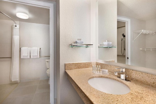 Residence Inn by Marriott Baltimore Downtown/ Inner Harbor image 3